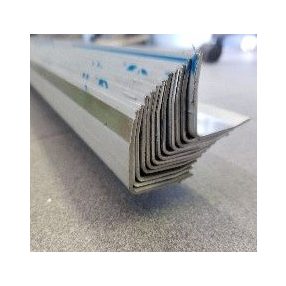 Élvédő rozsdamentes 30x30x2000 LV.1.5 szálcsiszolt lemezből 1.4301   Élvédő rozsdamentes 30x30x2000 LV.1.5 szálcsiszolt lemezből 1.4301